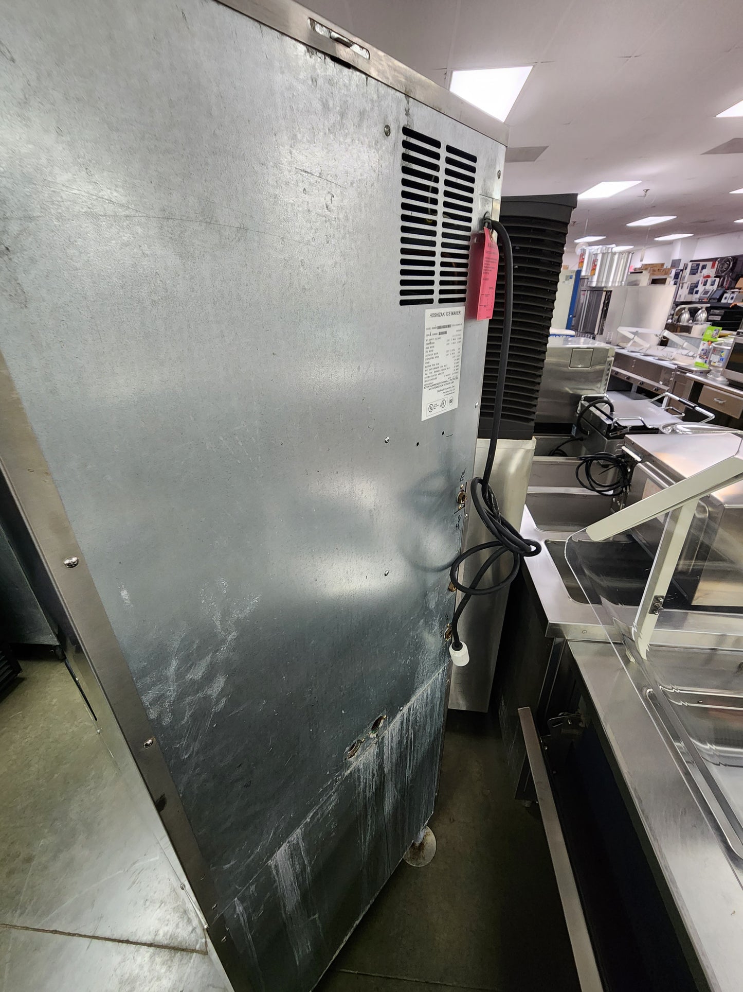 Used Hoshizaki DCM-500BWH-OS Opti-Serve Ice Machine and Water Dispenser - 40 lb. Storage Water Cooled