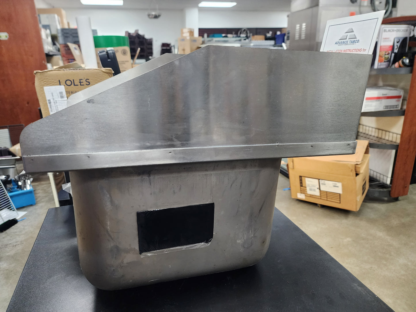 New Advance Tabco Sink with 6" Tapered Side Splash - 10" x 14" x 10" Bowl - Faucet NOT Included