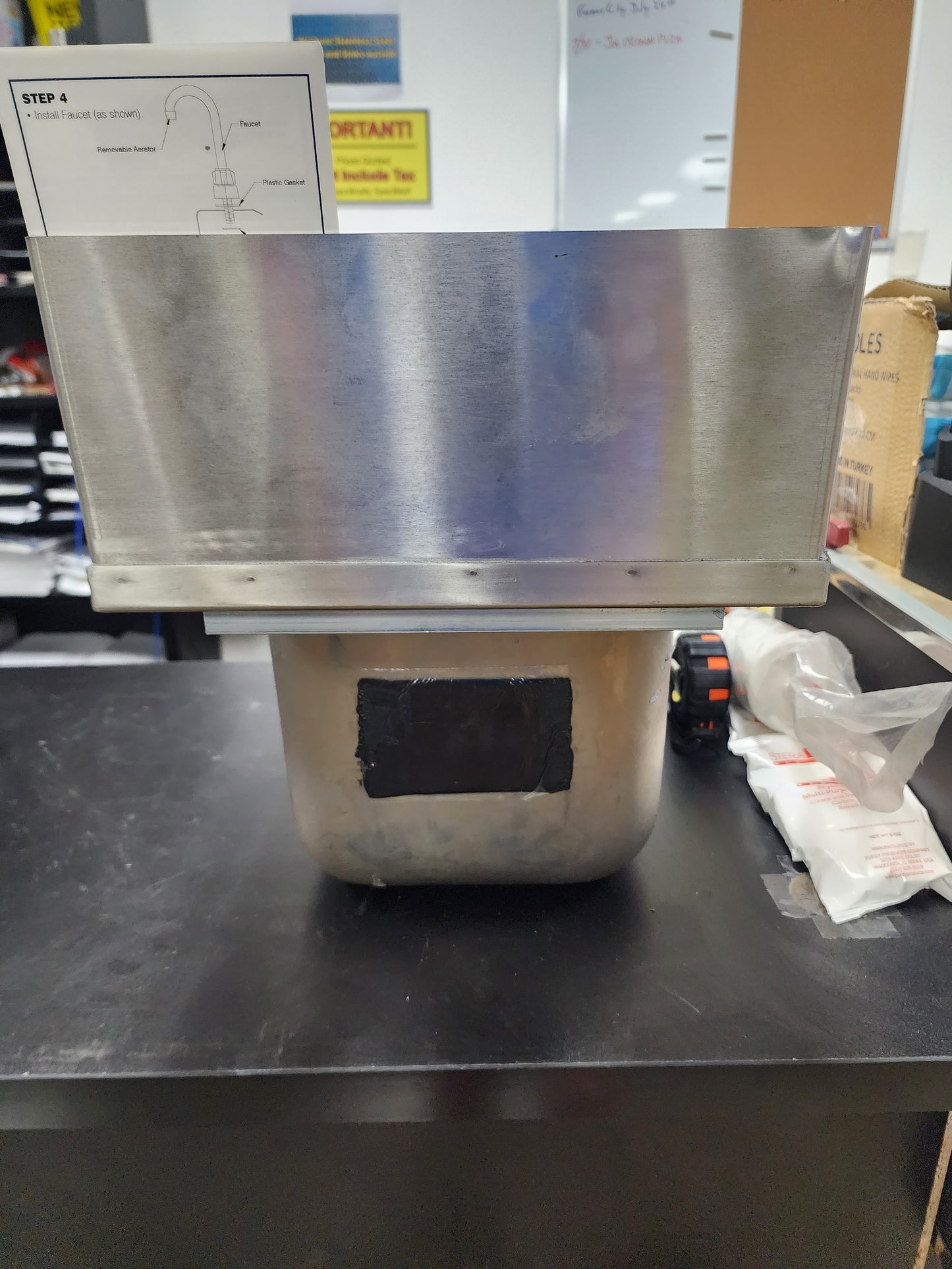New Advance Tabco Sink with 6" Tapered Side Splash - 10" x 14" x 10" Bowl - Faucet NOT Included