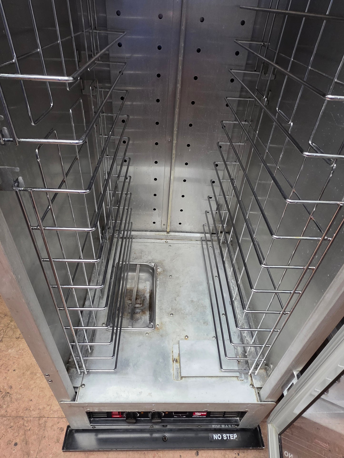 Used Metro C175-CM2000 Uninsulated Heated Warming Proofing Cabinet 120V