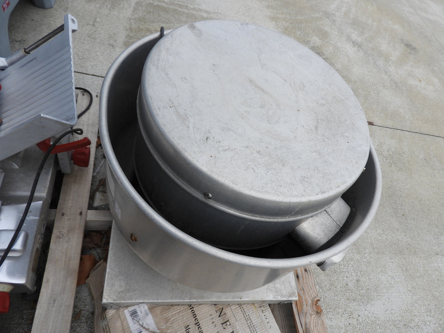 Used Upblast Food Truck Restaurant Aluminum Ventilator 115V, 0.25hp