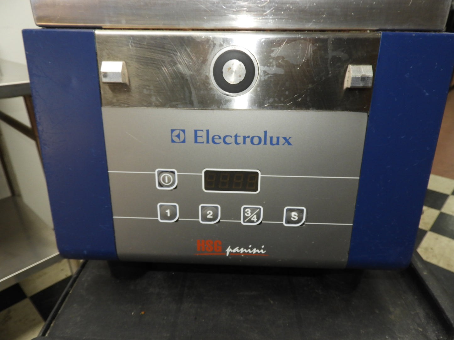 Used Electrolux HSG HSPPAN Commercial High Speed Panini Press 208V