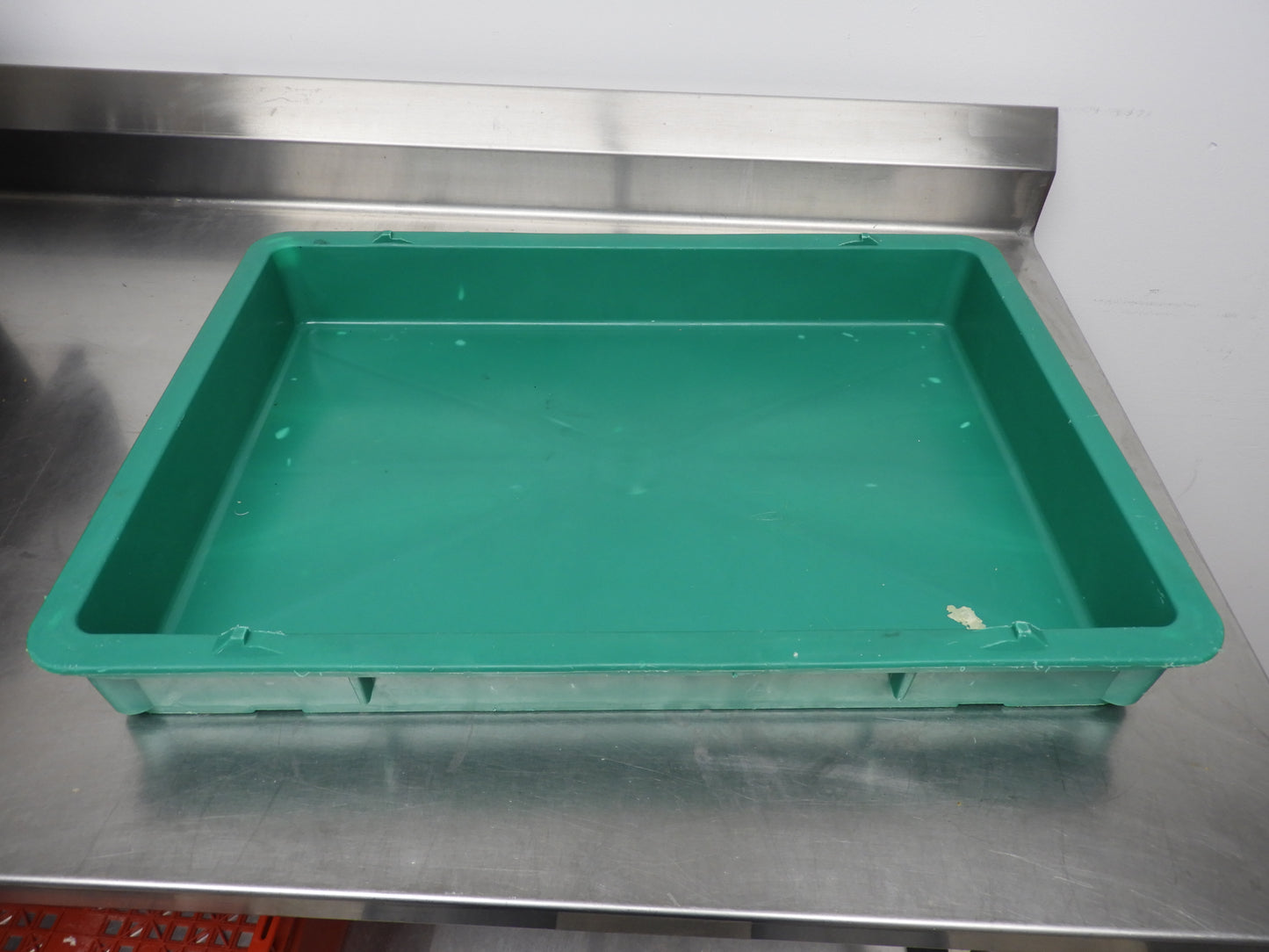 Used Green DoughMate CPT-7D Commercial Plastic Dough Tray 26"Lx18"Wx3"H