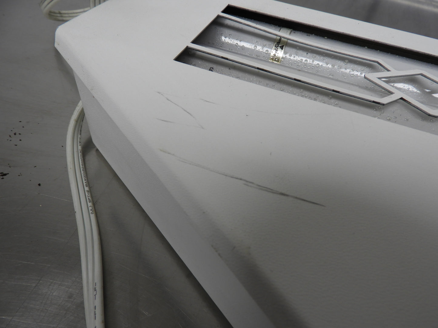 Used Gilbert 2000GT Flying Venus Wall Mount Commercial UV Insect Light Trap w/ Glueboard 120V