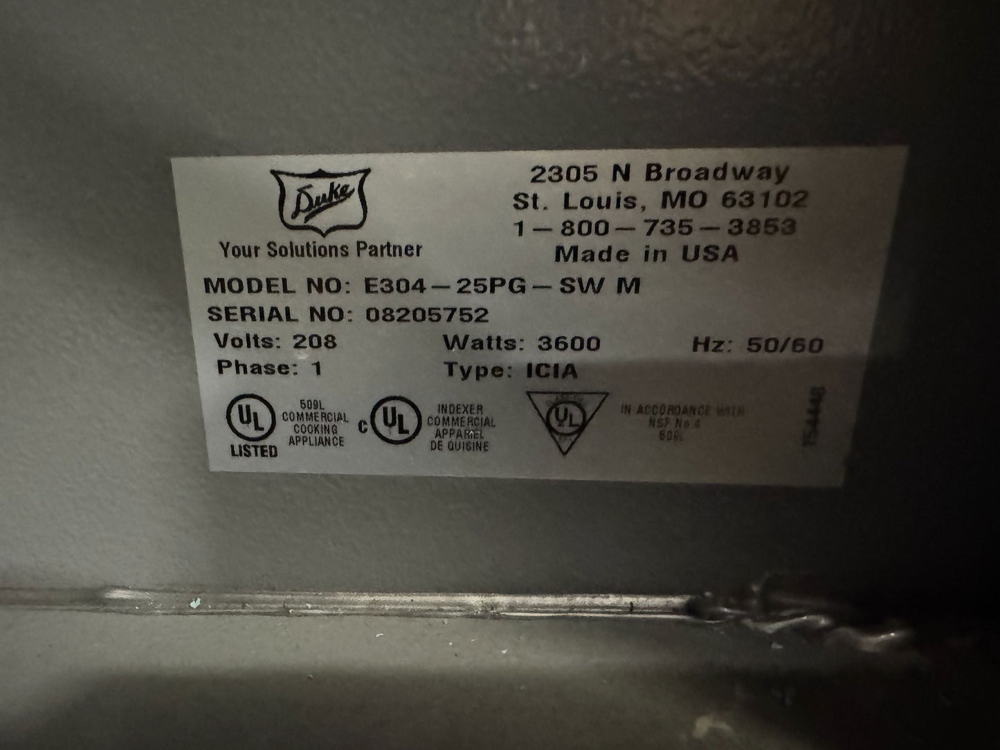 Used Duke E304-25PG-SW 4 Well Steam Table w/Sneeze Guard - 208V