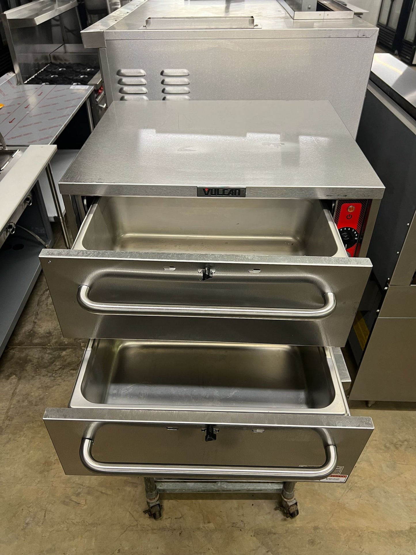 Used Vulcan VW2S Freestanding Two Drawer Food Warmer - 120V, 950W - WO1