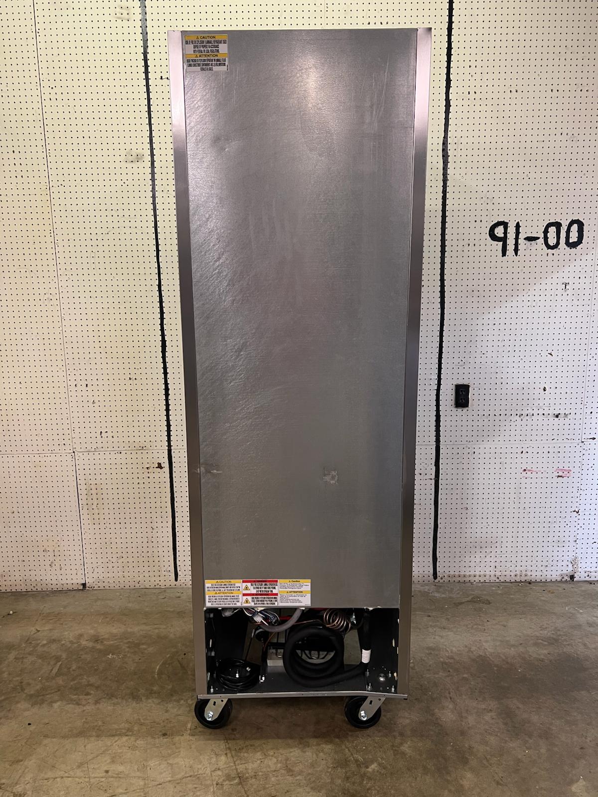 Used 27" Beverage-Air HBR23HC-1-HS Half Door Reach-In Refrigerator 115V - WO1