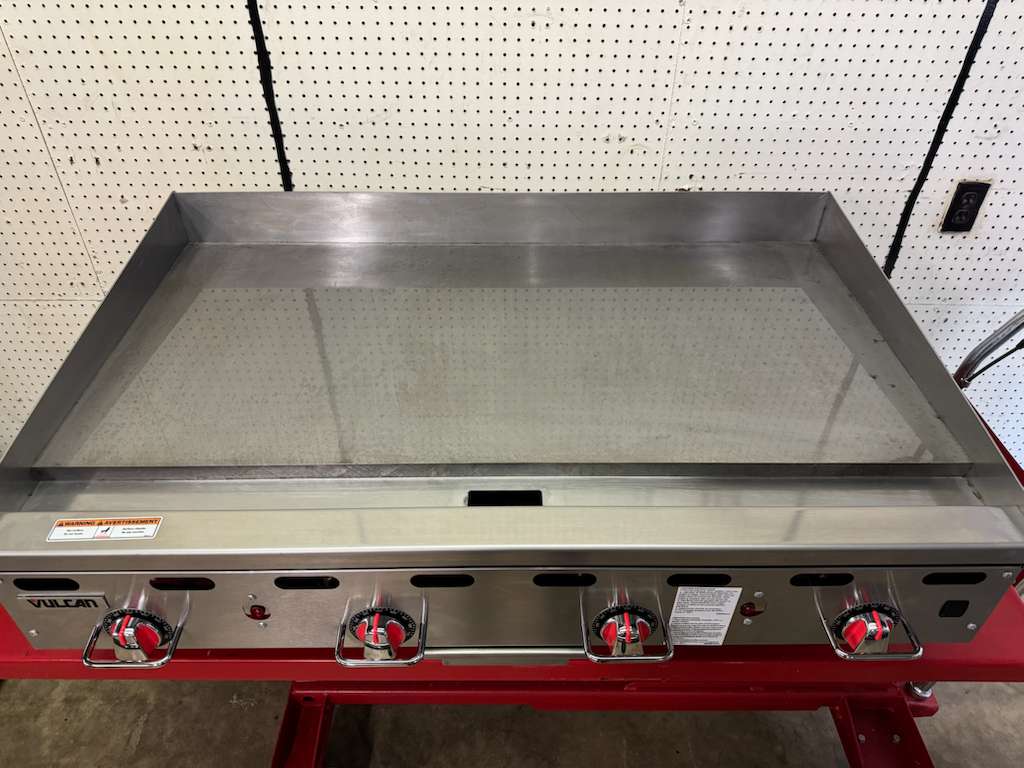 Used 48" Vulcan NG Griddle with Snap Action Thermostatic Controls - 108,000 BTU - WO1