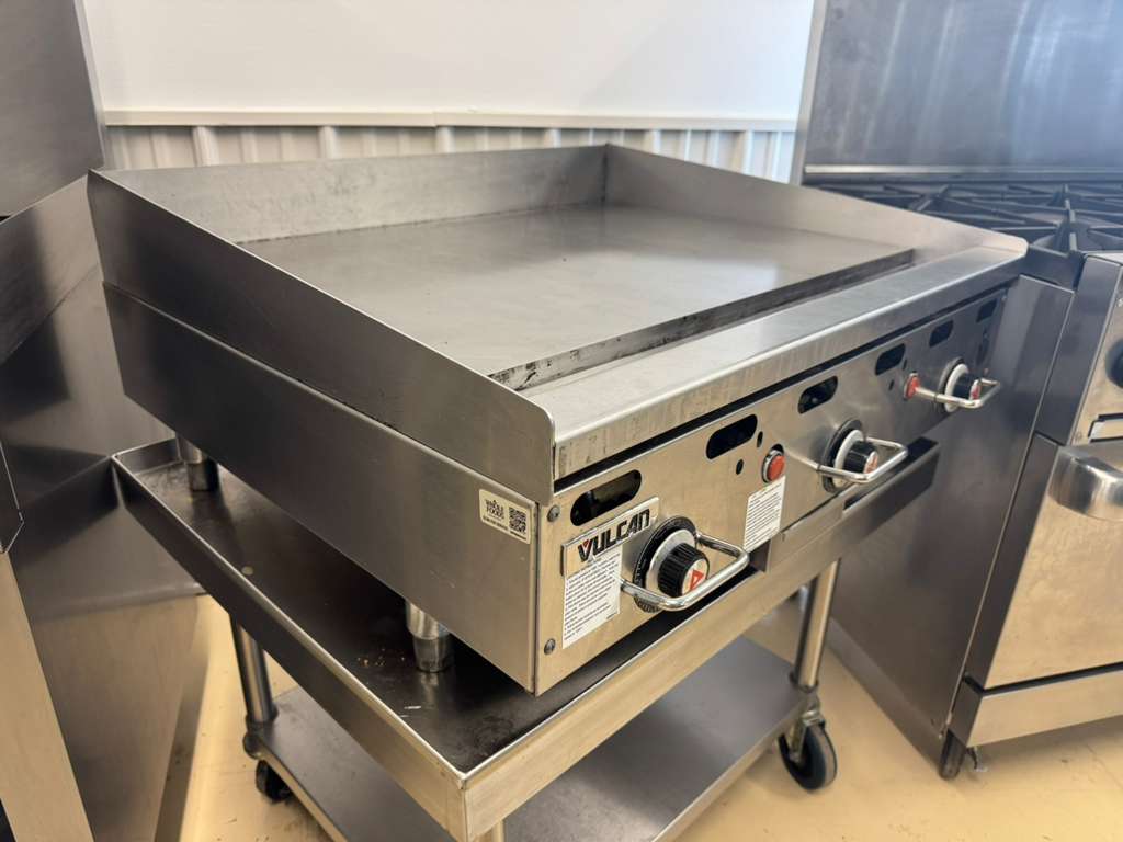 Used 36" Vulcan MSA36 Countertop Natural Gas Griddle with Snap Action Thermostatic Controls - 81,000 BTU