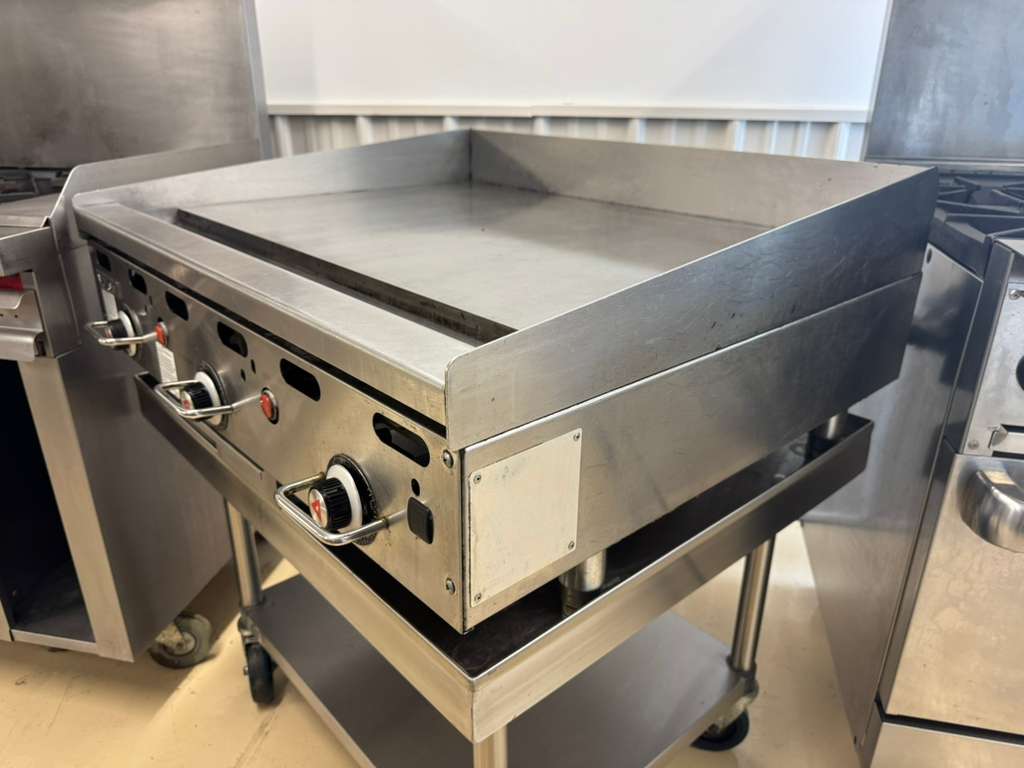 Used 36" Vulcan MSA36 Countertop Natural Gas Griddle with Snap Action Thermostatic Controls - 81,000 BTU