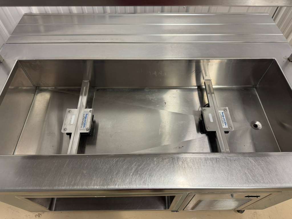 Used Colorpoint 60-CFMA Refrigerated Cold 4 Pan Serving Counter 120V