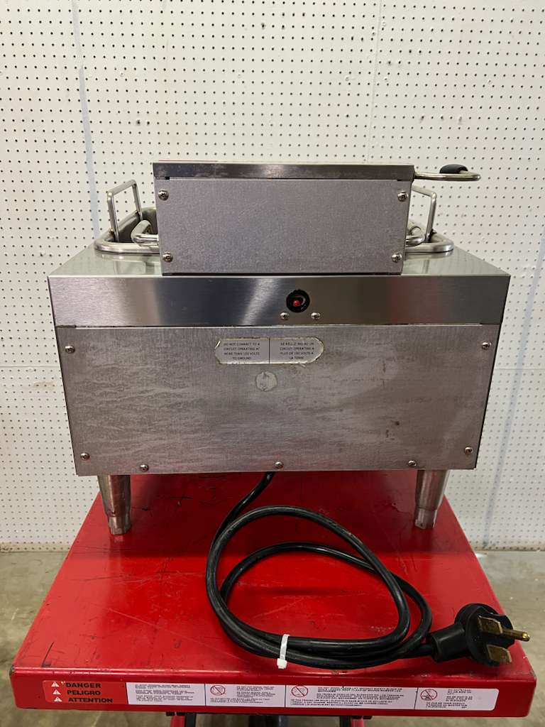 Used Star  301HLF Electric Countertop Fryer 15lb Oil Capacity – 208/240V 1PH