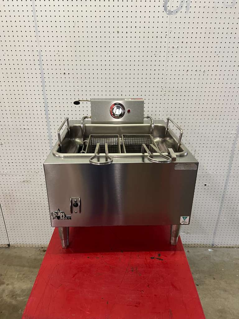 Used Star  301HLF Electric Countertop Fryer 15lb Oil Capacity – 208/240V 1PH