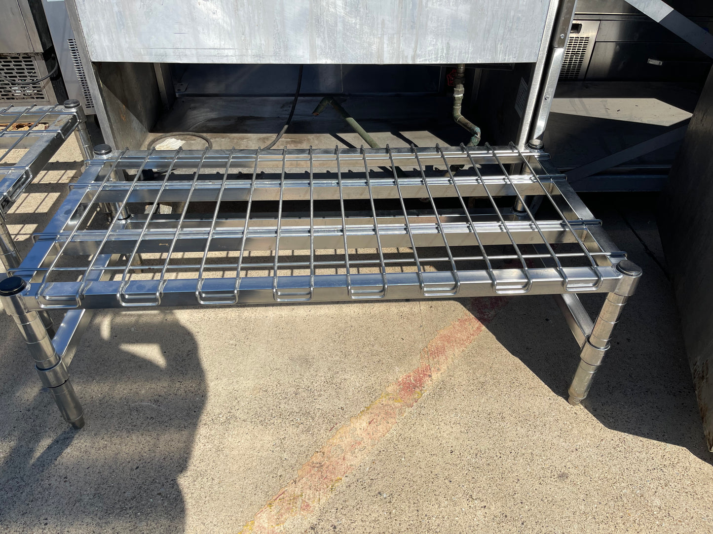 Used 48" x 24" Metro HDP55C Heavy Duty Dunnage Rack with Wire Mat 3000lb Capacity - SS271