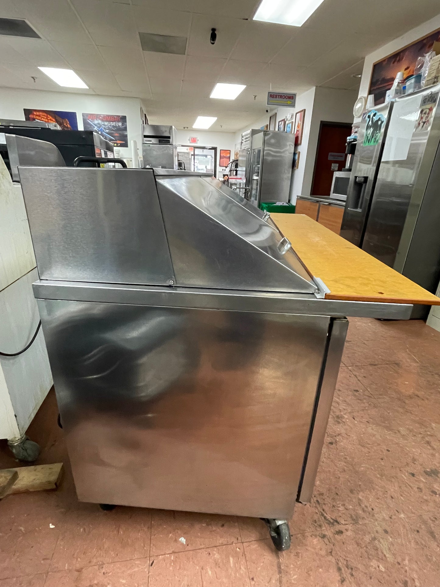 Used 60" Beverage-Air SPE60HC-24M Mega Top 2 Door Refrigerated Sandwich Prep Table - JS