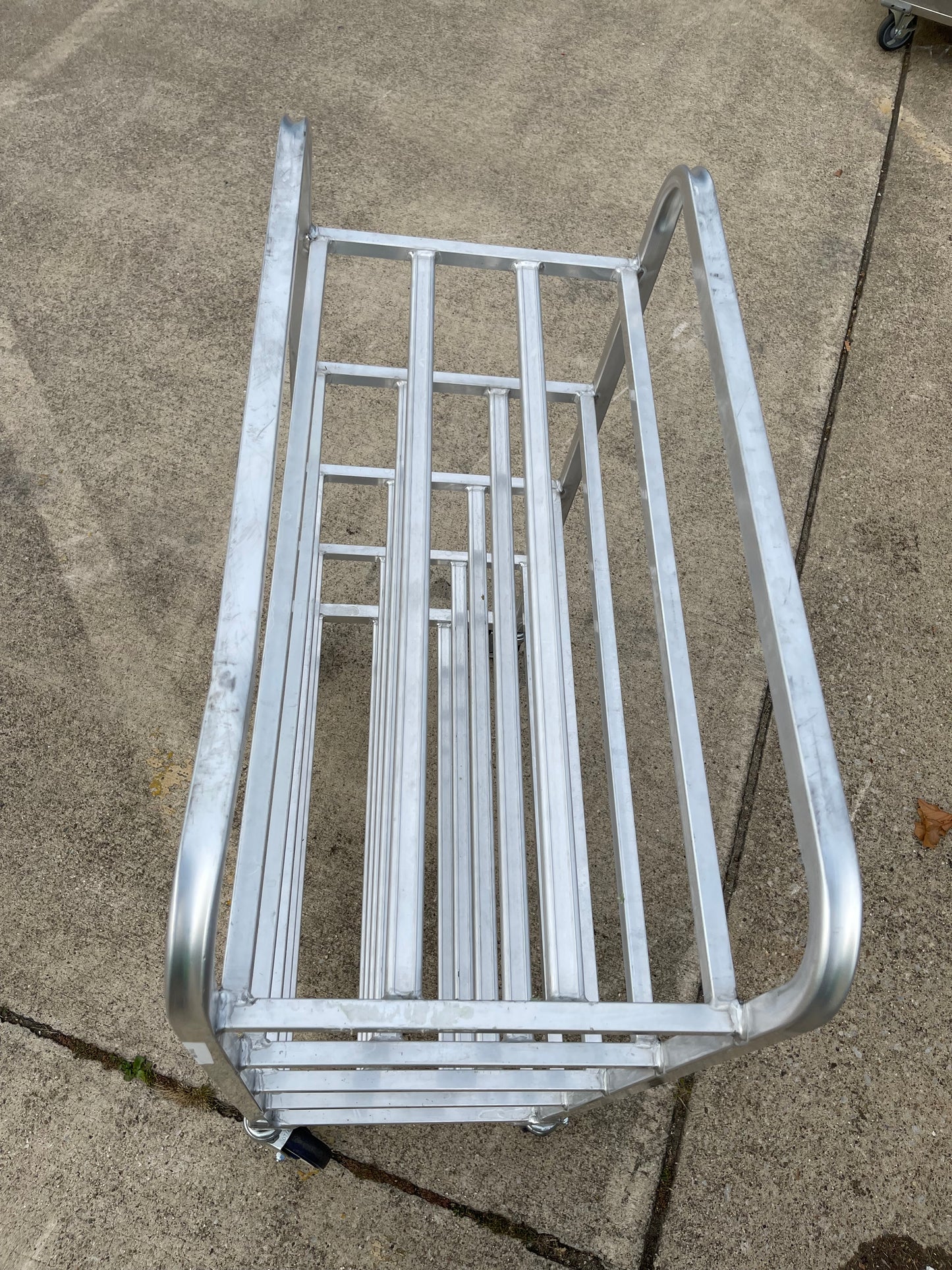Used Hubert Aluminum 5 Shelf Universal Rack with Wheels - 32"W x 16"D x 43"H - SS275