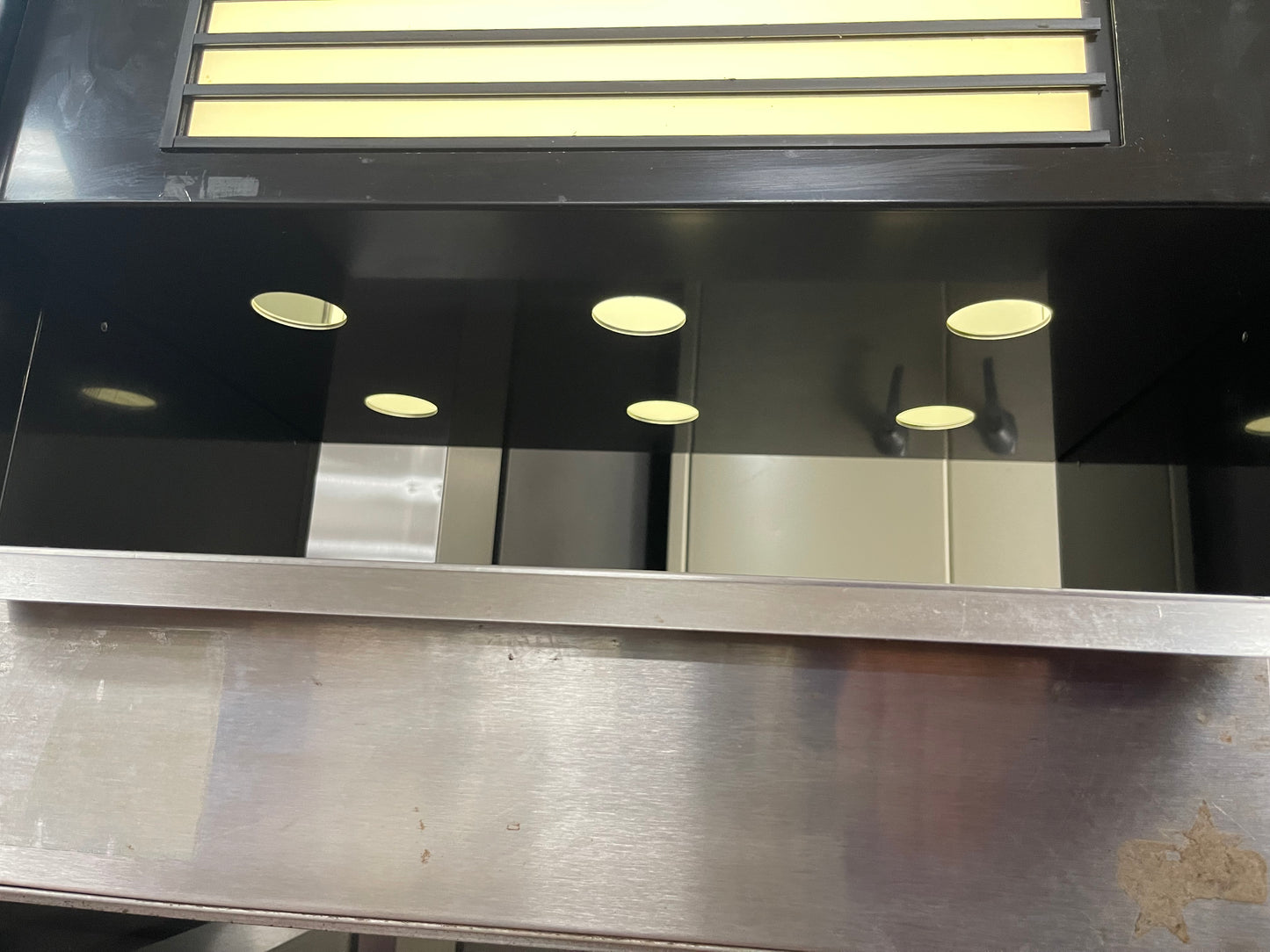 Used Star 25S Stainless Hotdog Roller Star Ambient Bun Box SS25-BB and Lighted Display 120V