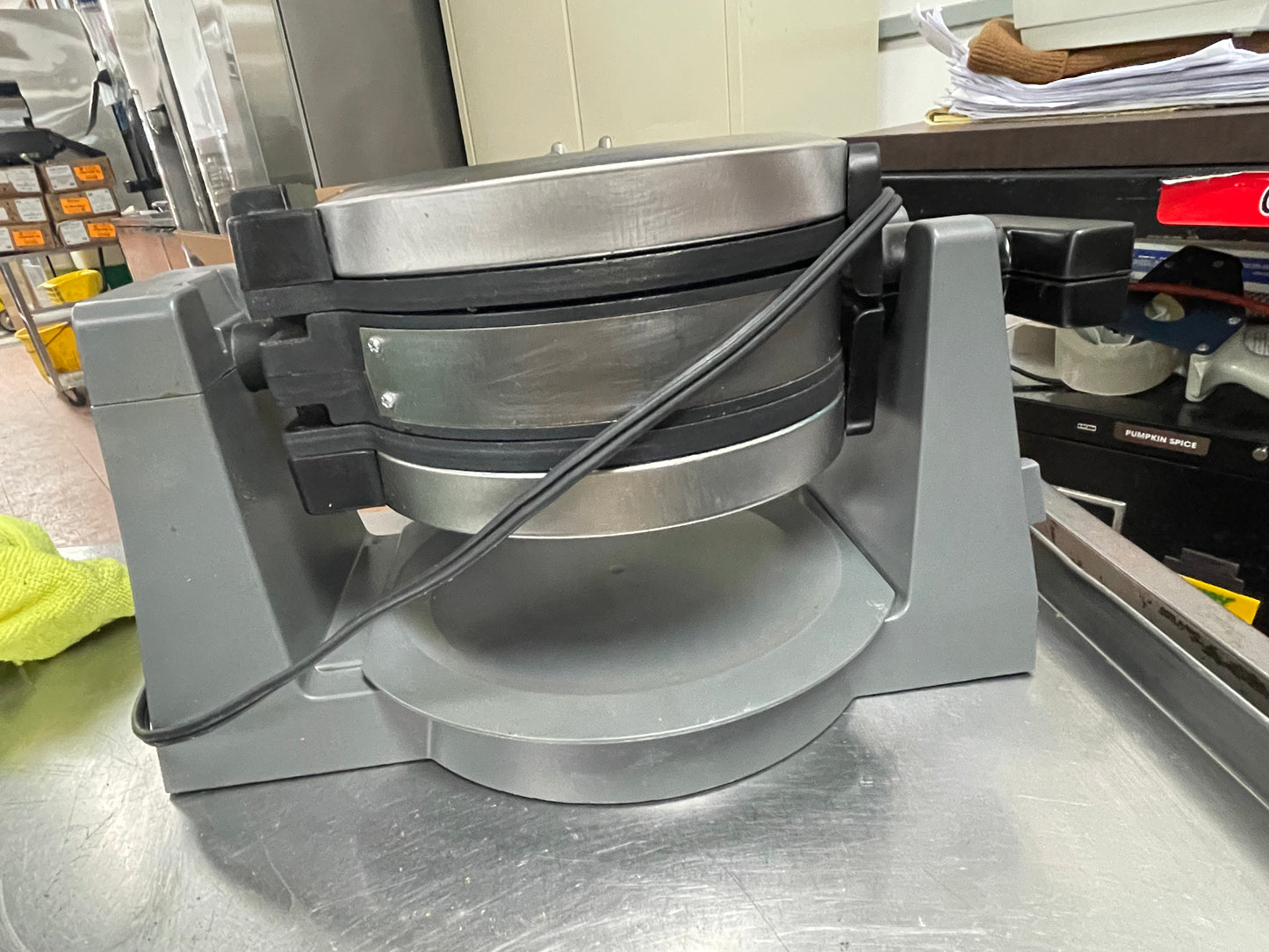 Used CRUX Double Rotating Belgian Waffle Maker Cooker Nonstick 120V 1400W