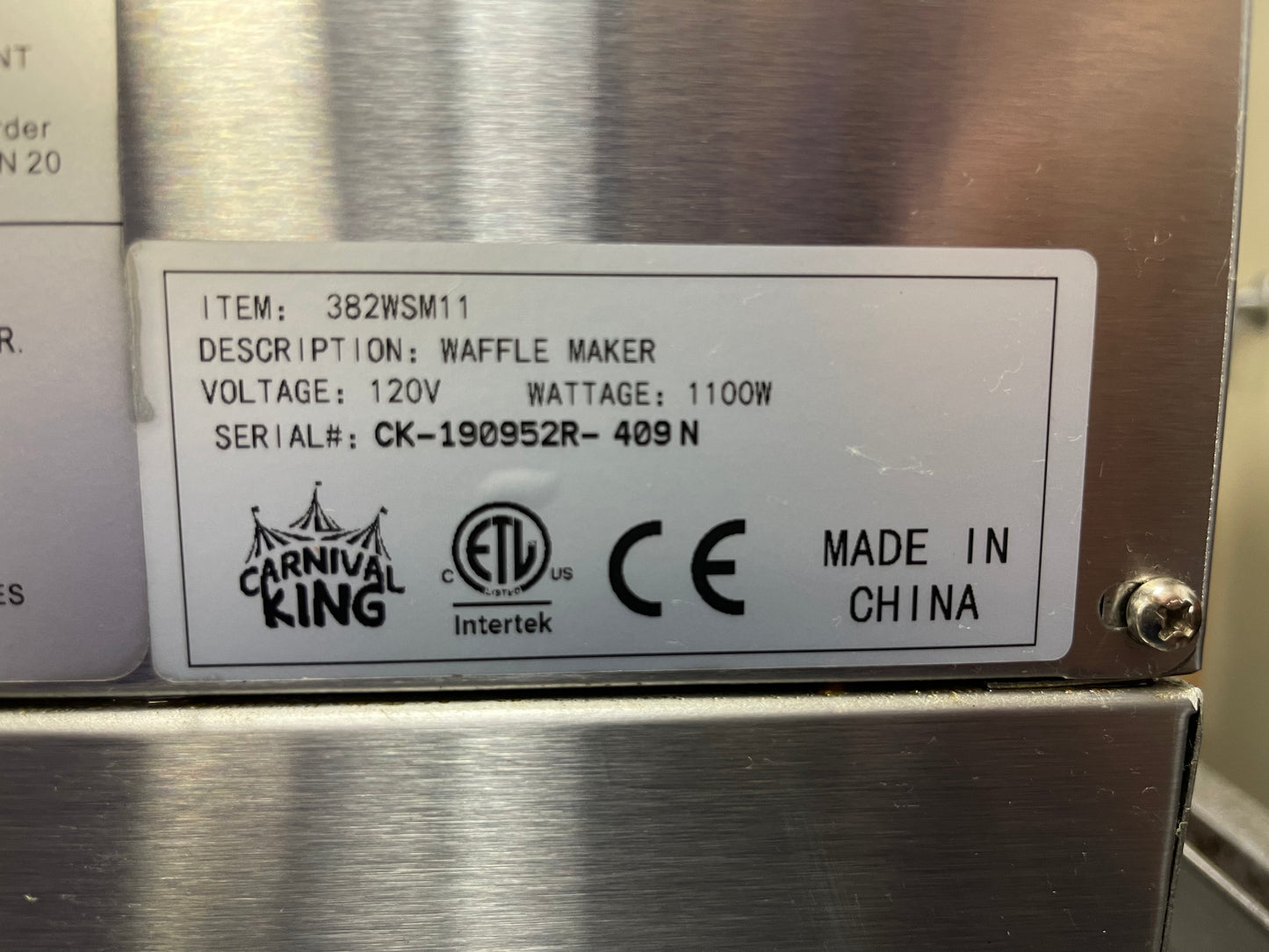 Used Carnival King WSM11 Non-Stick Single Waffle Maker Cooker with Timer 120V