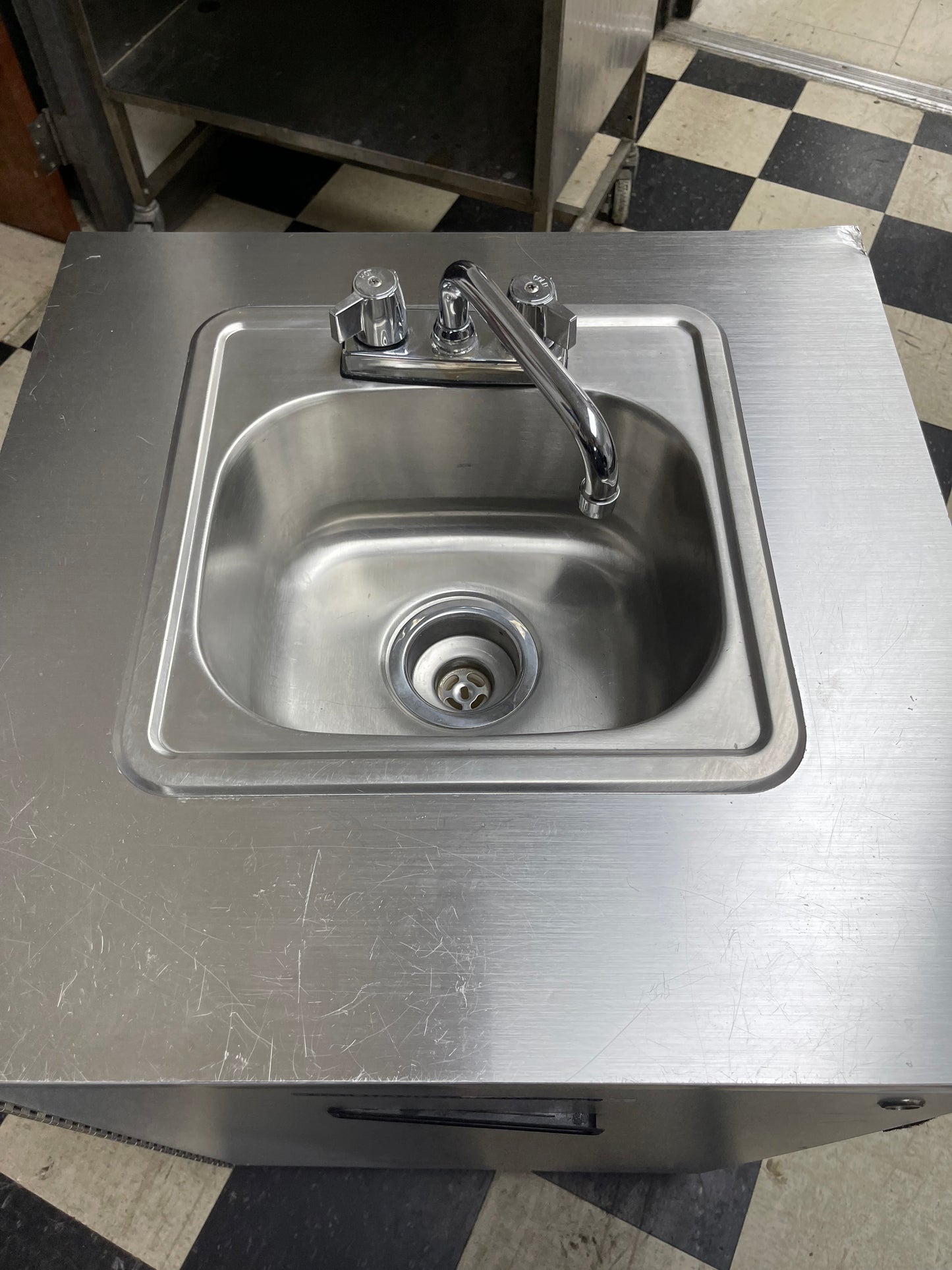 Used Self Contained Portable Sink with Pump, Water Heater and Collection Container 110V