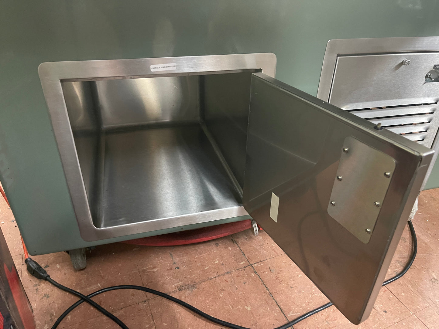 Used 50" Colorpoint 50-CFMA 3 Pan Refrigerated Salad Bar with Sneeze Guards 120V