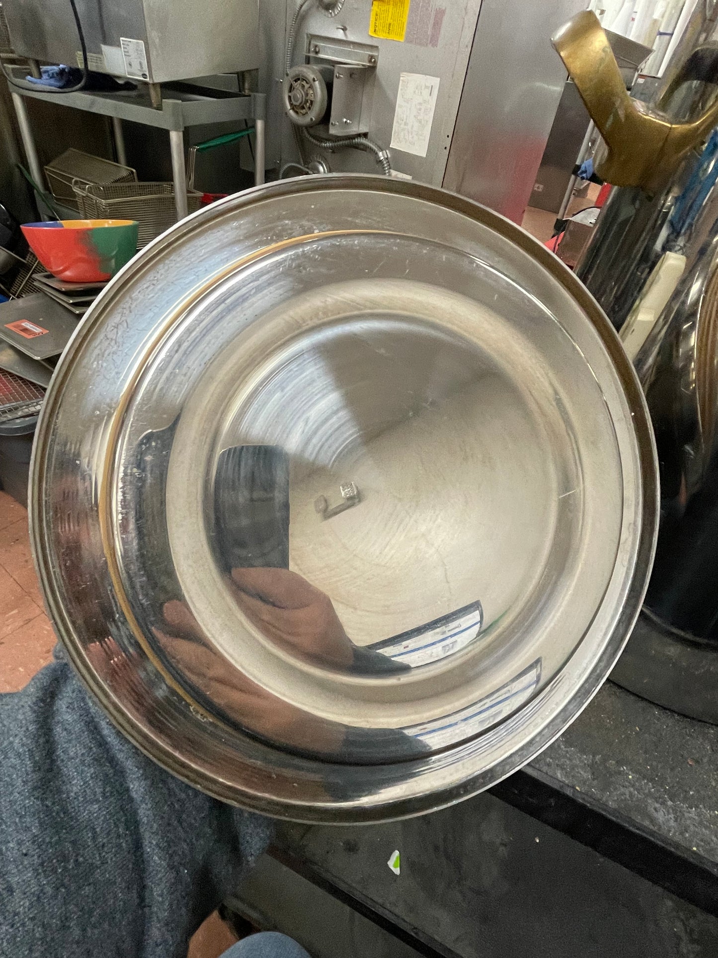 Used Eastern Stainless Steel/Brass Accents Insulated Beverage Coffee/Tea Urn 3 Gallon