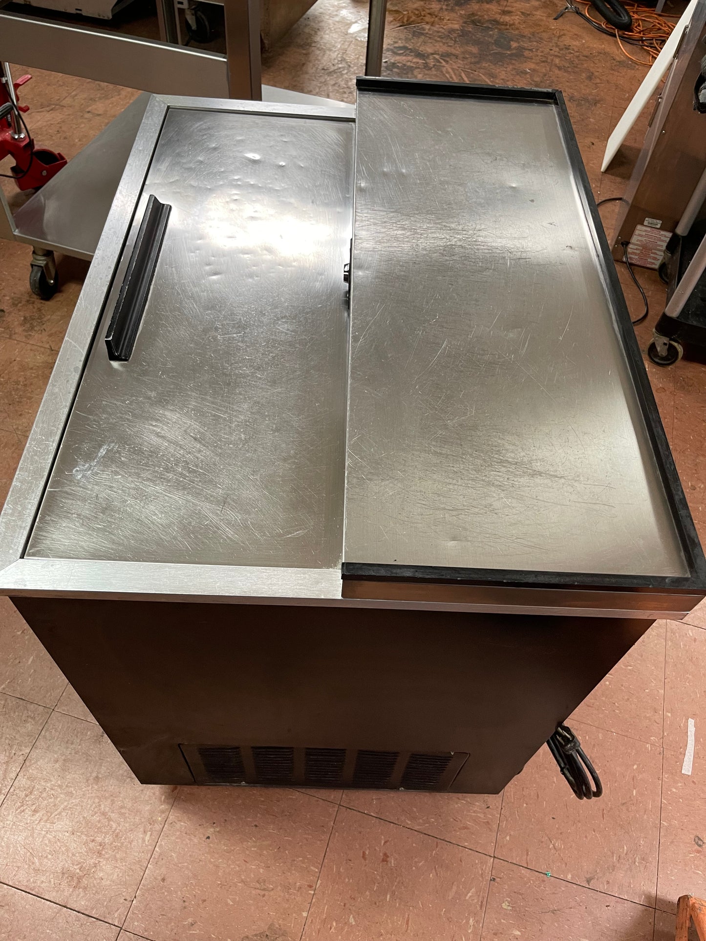 Used Arctic Air AGF36 Single Door 36" Bar Commercial Glass Froster Chiller 120V