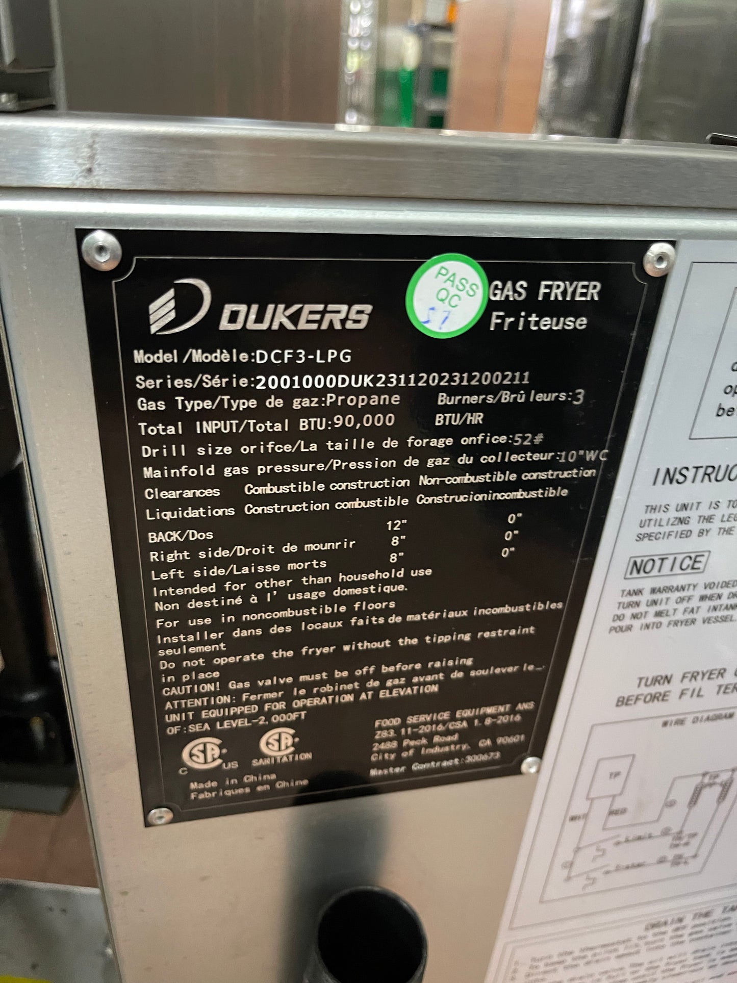 Used Dukers DCF3-LPG Liquid Propane Gas Floor Fryer with 3 Tube Burners 40lbs 90,000 BTU on Casters