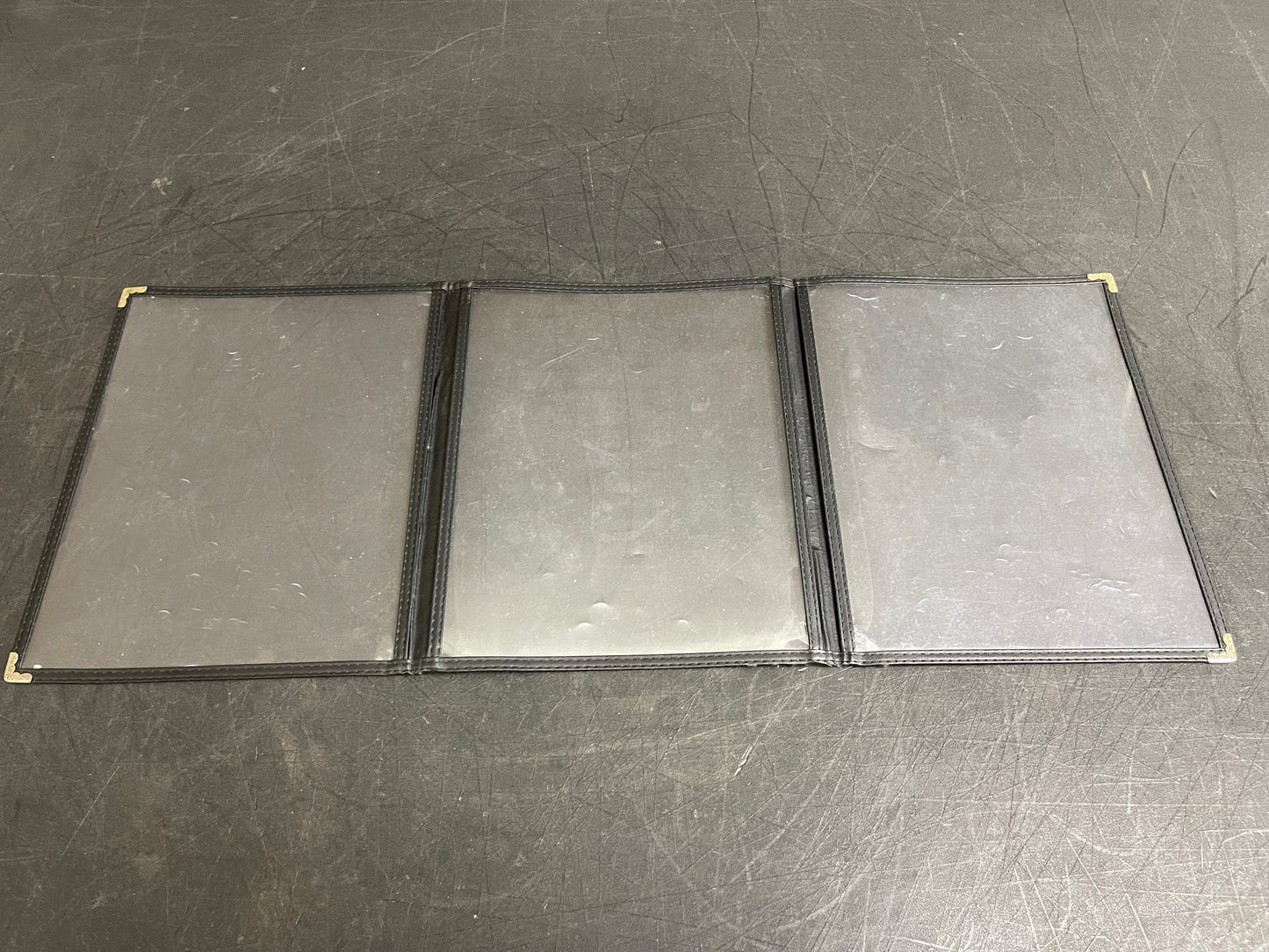 Used OwnMy 8.5 x 11 Inch Triple Fold 6 View Restaurant Menu Covers