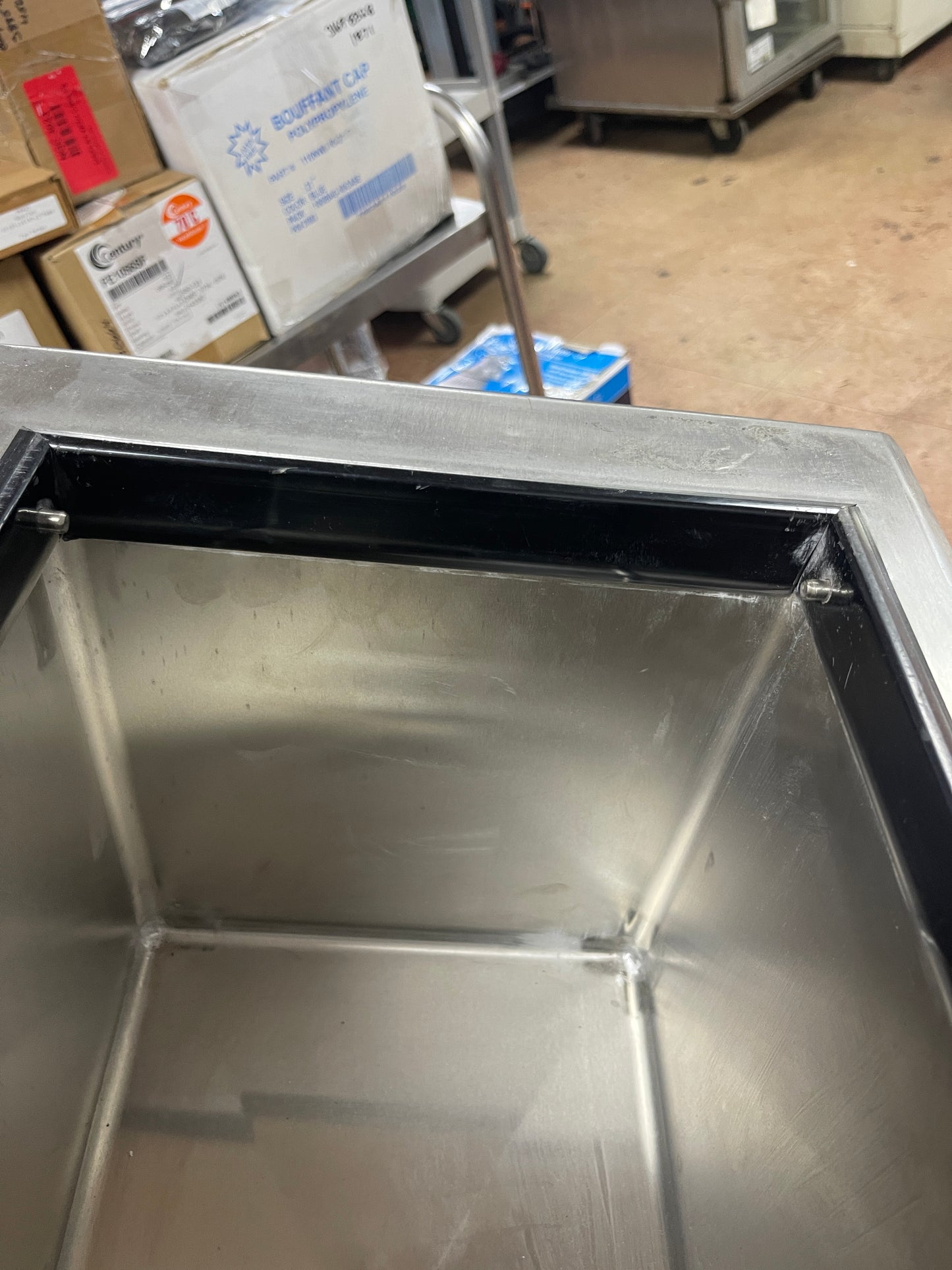 Used Stainless Steel Drop in Ice Chest Bid 18" x 12" SS312