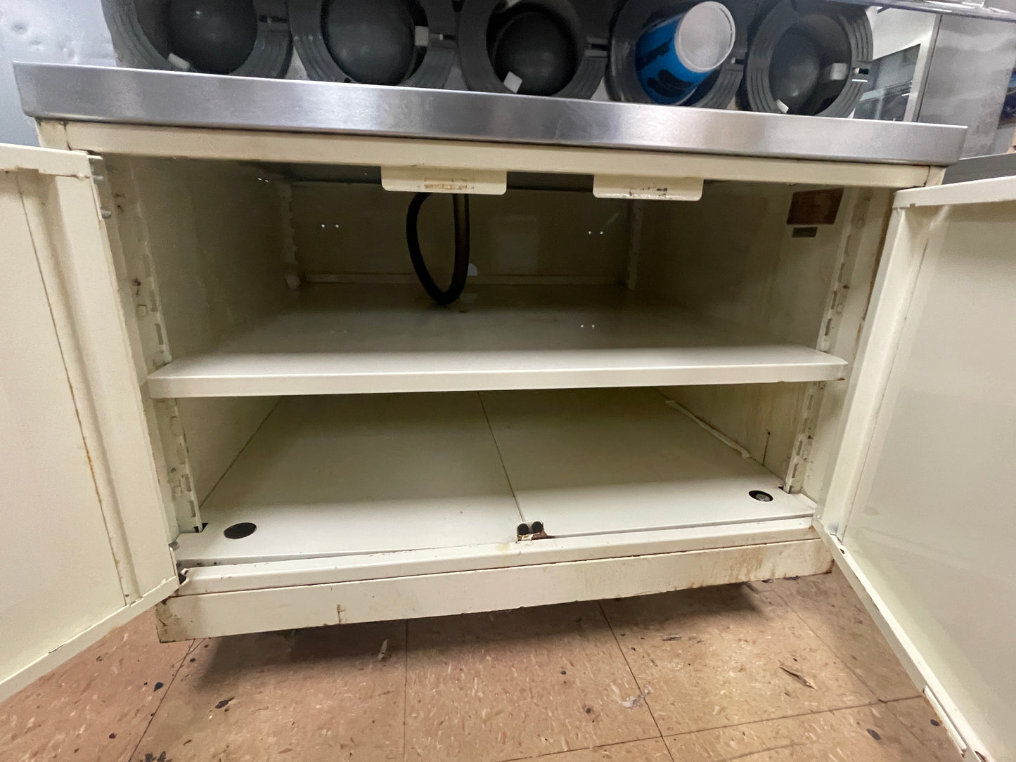 Used FBD 564 Frozen Beverage 4 Flavor Dispenser with Drink Station Stand As-Is 220V