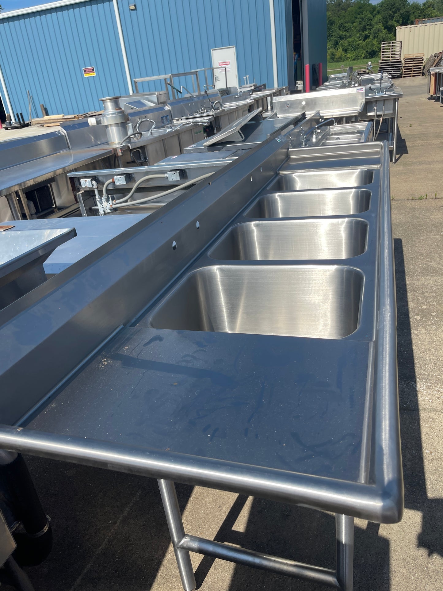 New 110" Advance Tabco 9-4-72-18RL 4 Compartment Sink - SS316