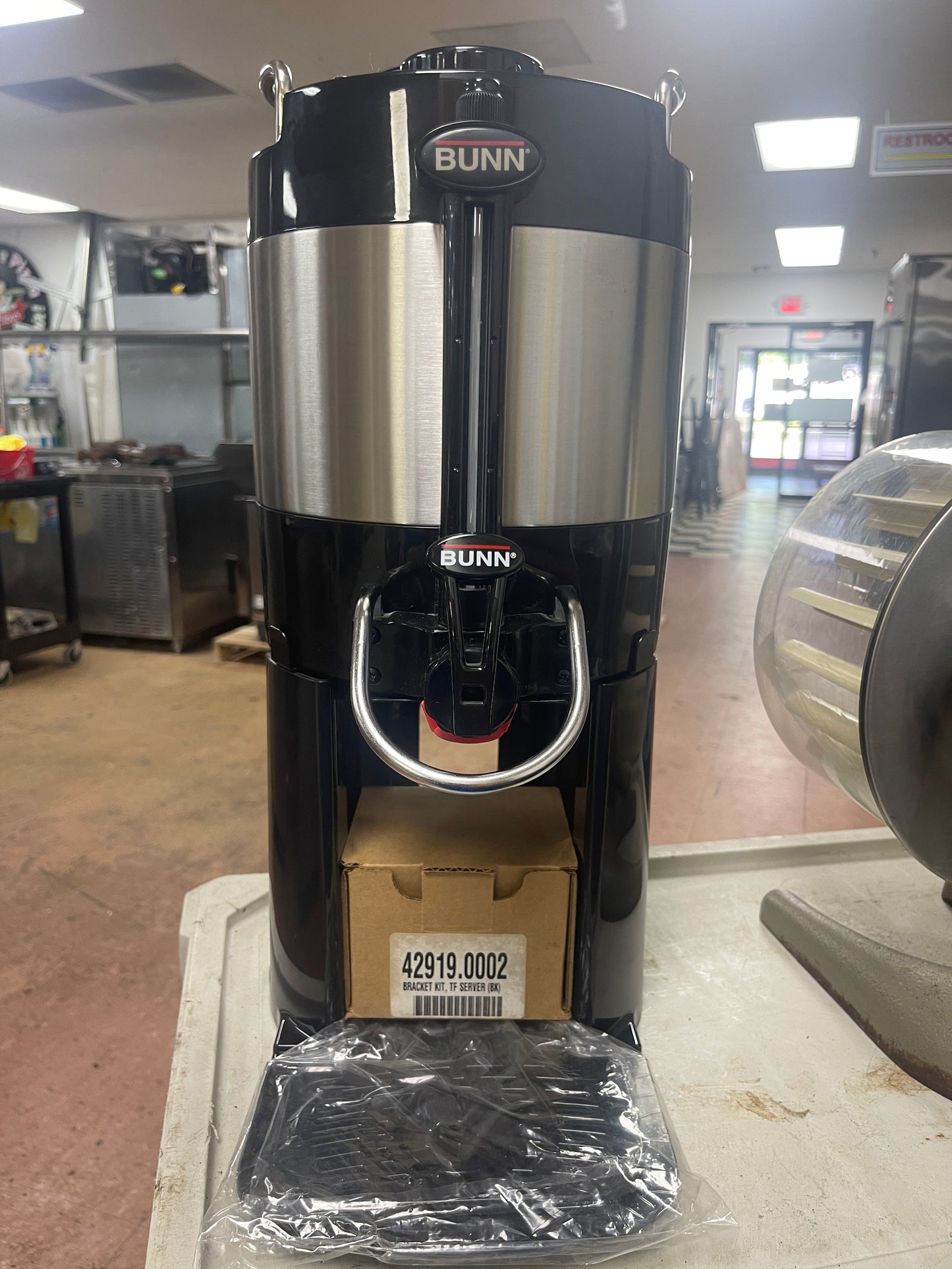 New Bunn 39500.0207 1 Gallon TF Insulated Coffee Server Dispenser