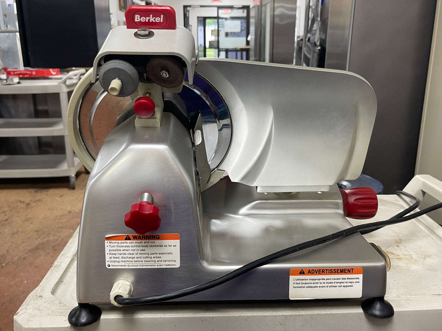 Used Berkel 823E-PLUS 9" Manual Deli Meat Cheese Slicer 120V