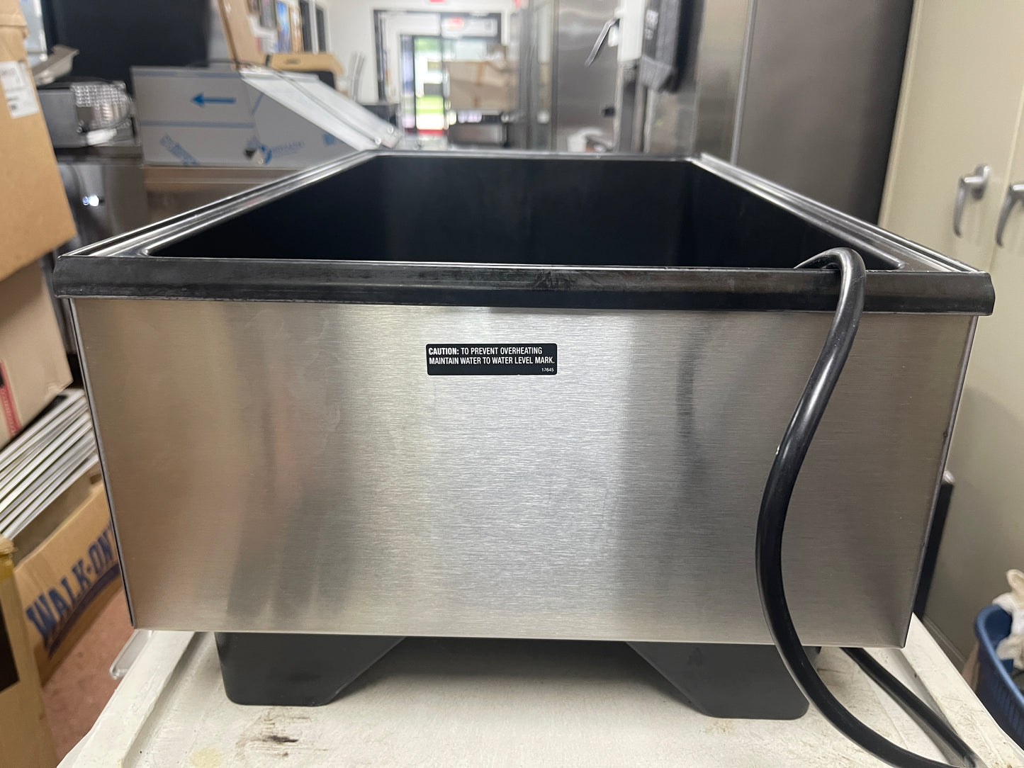 Used Vollrath 1001 Countertop Stainless Full Size Food Warmer 120V, 700W - WO1