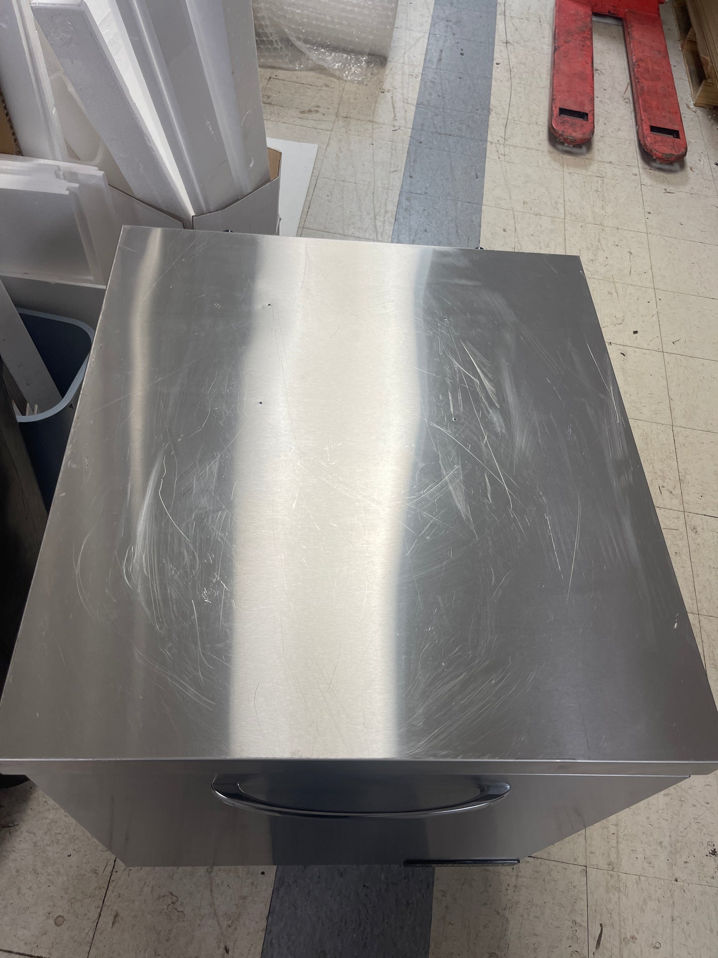 Used 27" Continental SWF27N Single Door Worktop Freezer 115V - WO1
