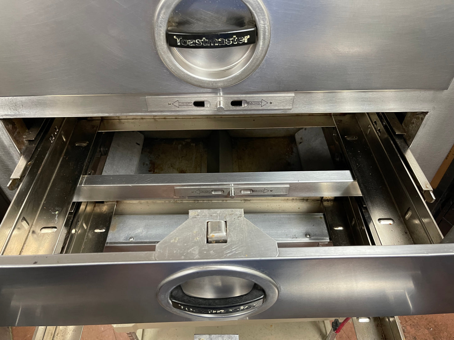 Used Toastmaster 3C80A 29-Inch Built-In Commercial 3-Drawer Chip Food Warmer 120V
