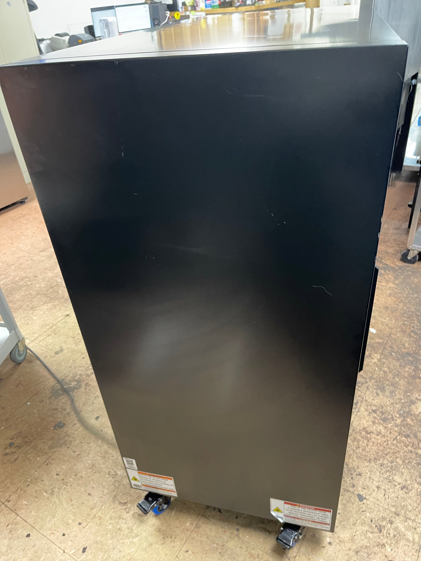2022 48"True GDM-41CPT-48-HC-LD Refrigerated Sliding Door Pass-Through Merchandiser 115V