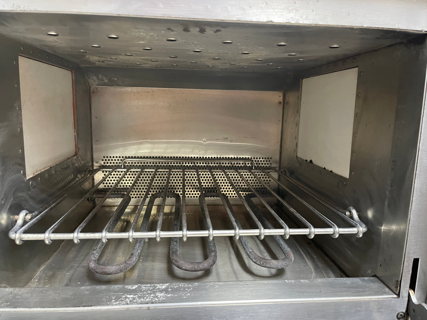 Used 2015 Amana MXP22 Accelerated Microwave Convection Oven 208/230V