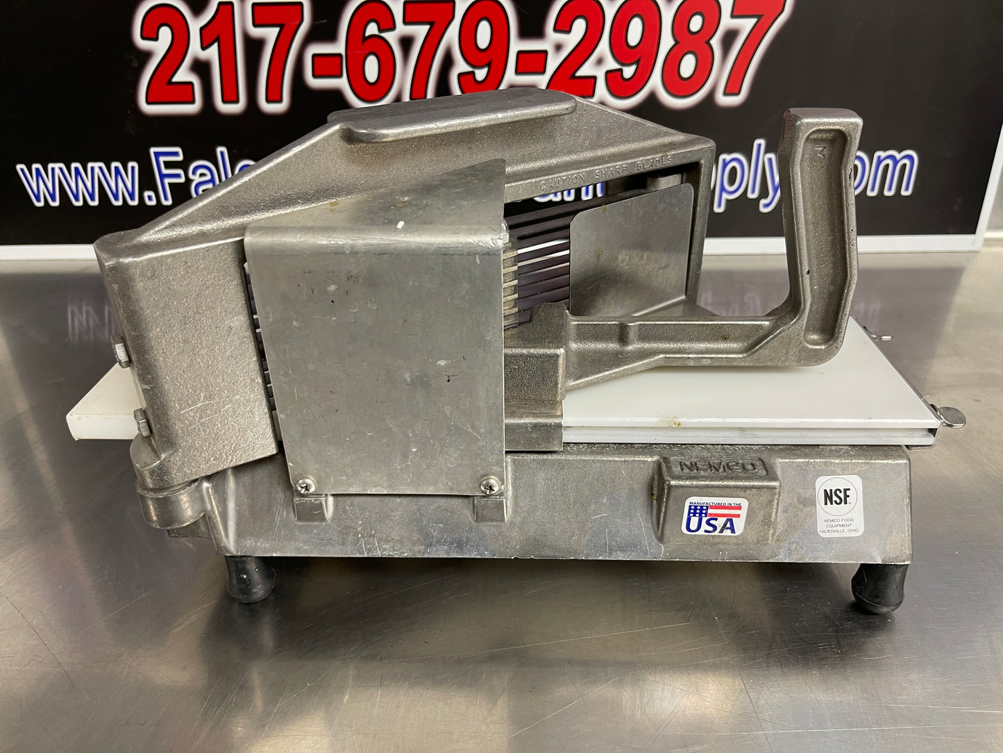 Used Nemco 55600-2 Commercial Easy Tomato Slicer 1/4" Slices
