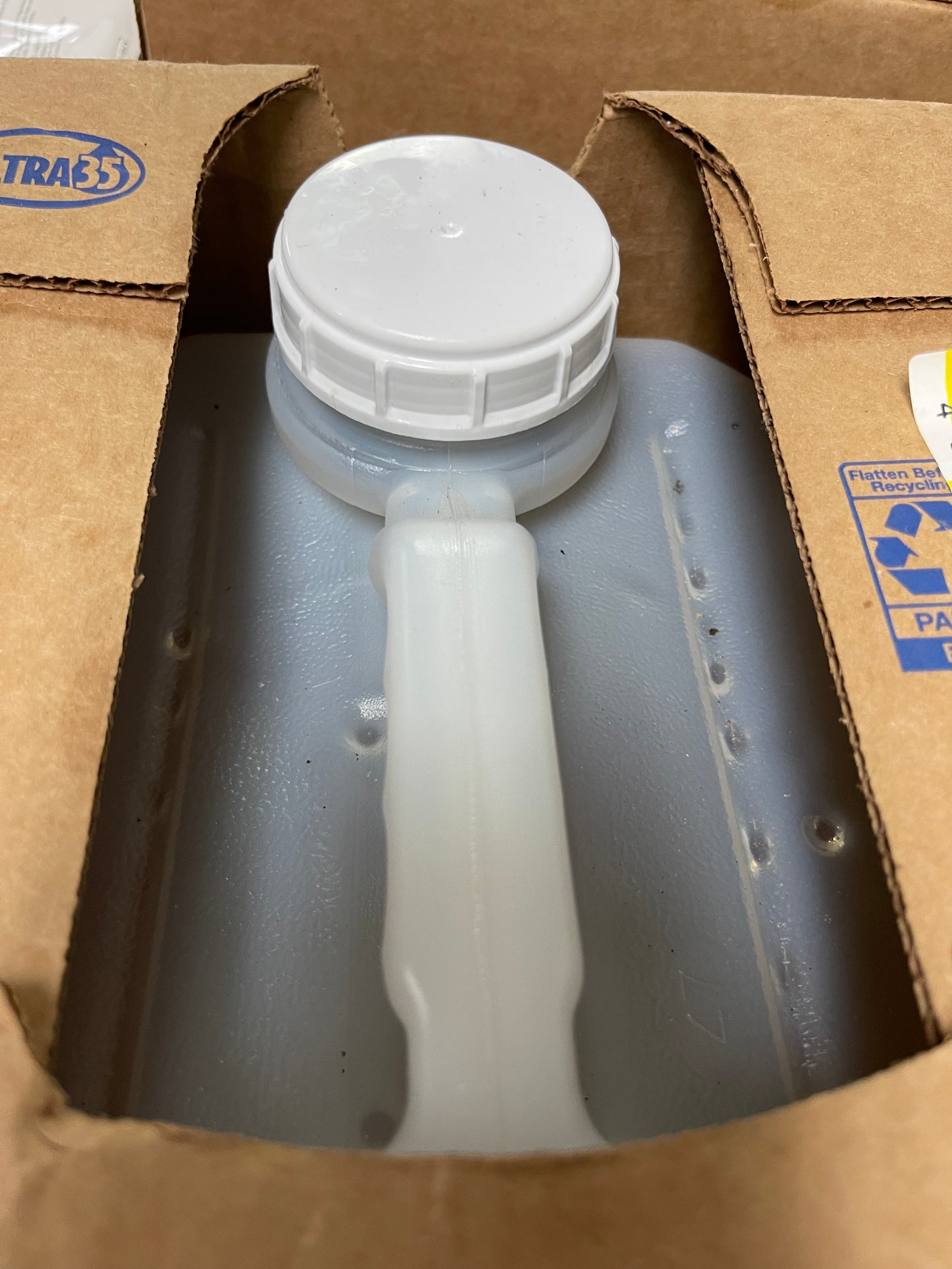 New Sysco Reliance Clear Liquid Soybean Frying Oil 35lb - JS