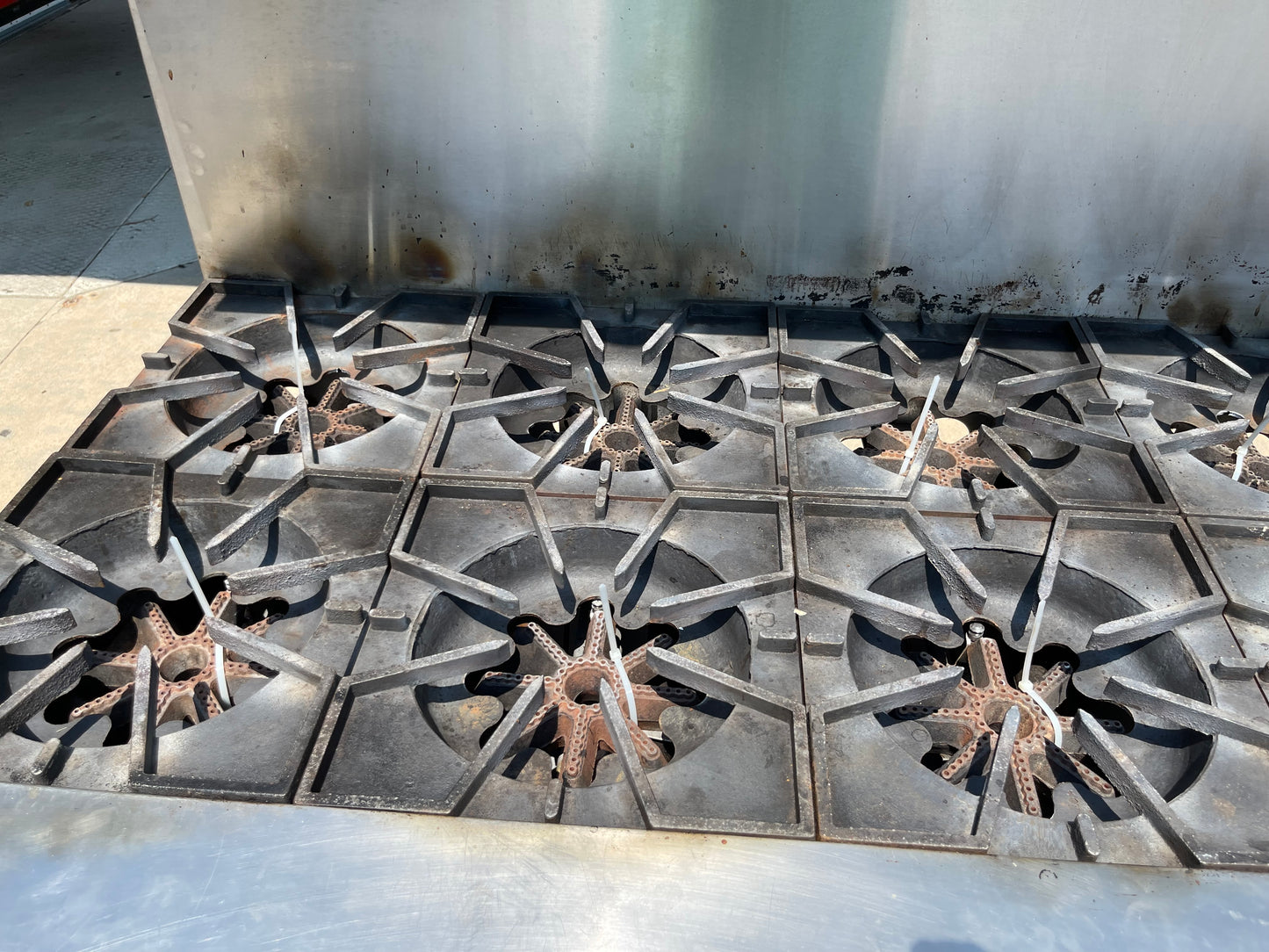 Used Comstock-Castle 2F330 72" NG Range Cooktop w/ 12 Burners and 2 Ovens