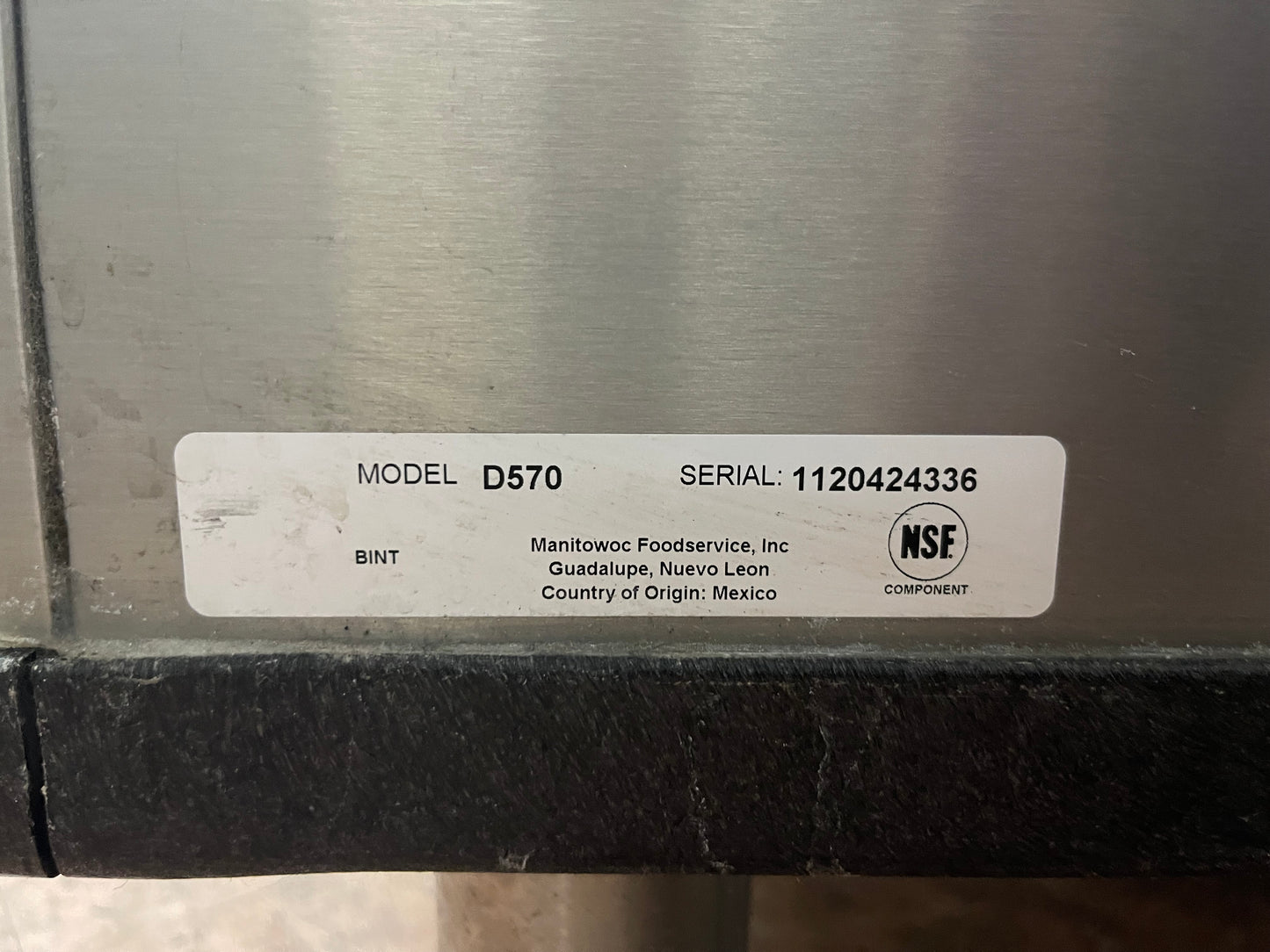 Used Manitowoc D570 30" Commercial Ice Machine Maker Bin - 532lbs - JS