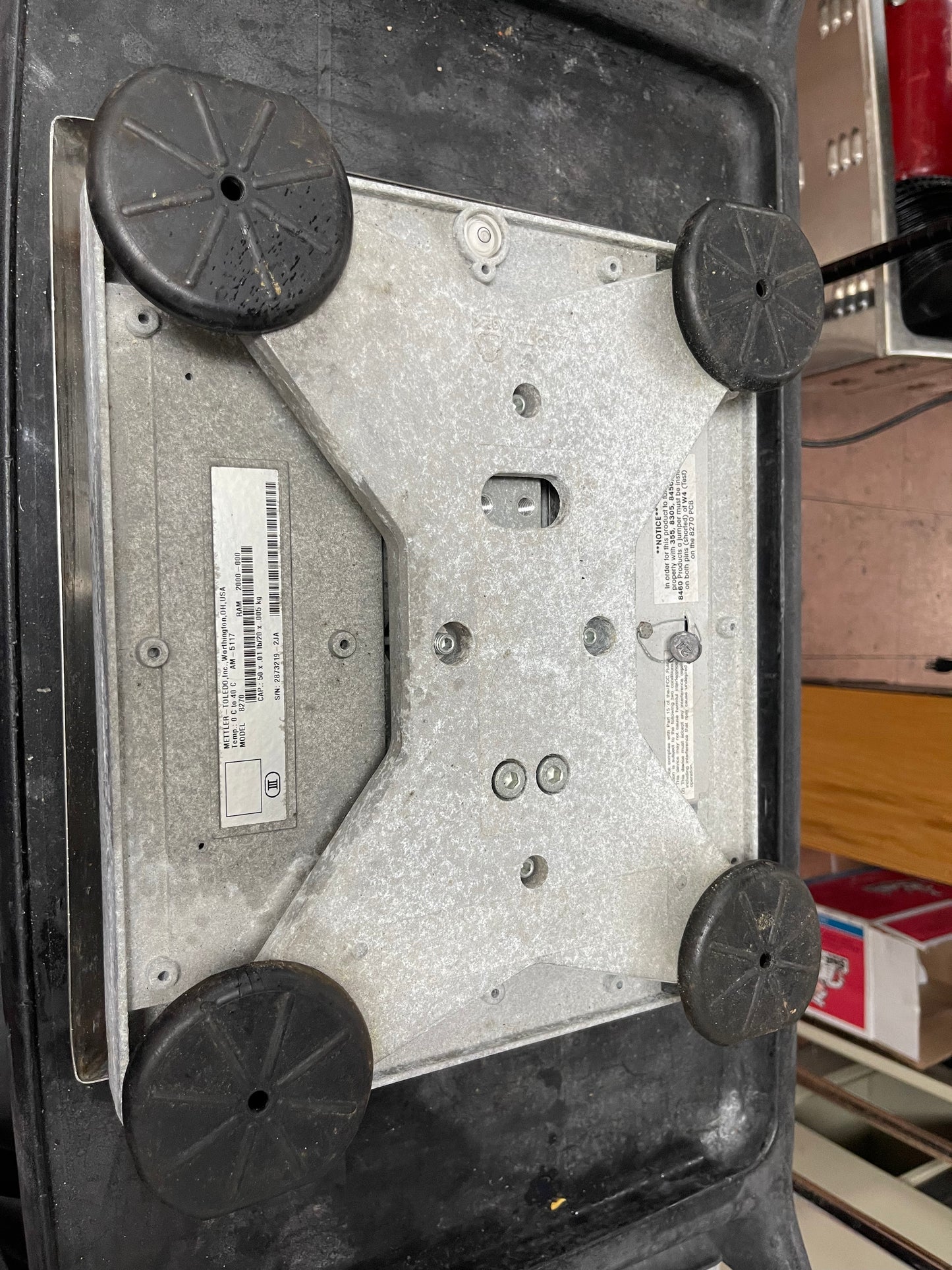 Used Mettler Toledo 8270 Commercial Counter Weighing Scale - 50lbs