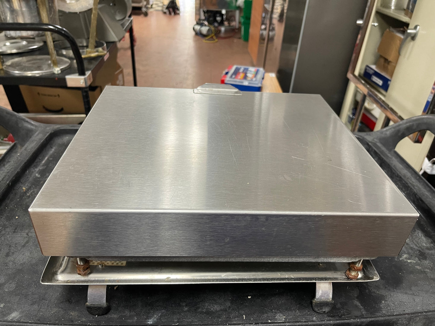 Used Mettler Toledo 8270 Commercial Counter Weighing Scale - 50lbs