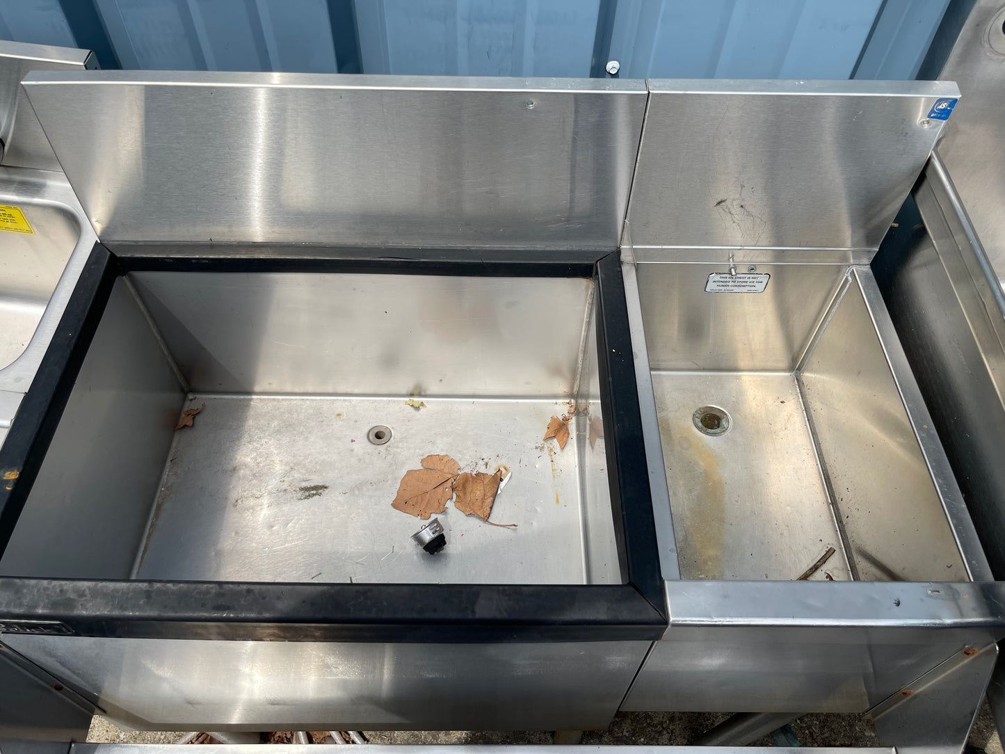 Used 36" Perlick Stainless Steel Under Bar Ice Bin with Speed Rail - SS102