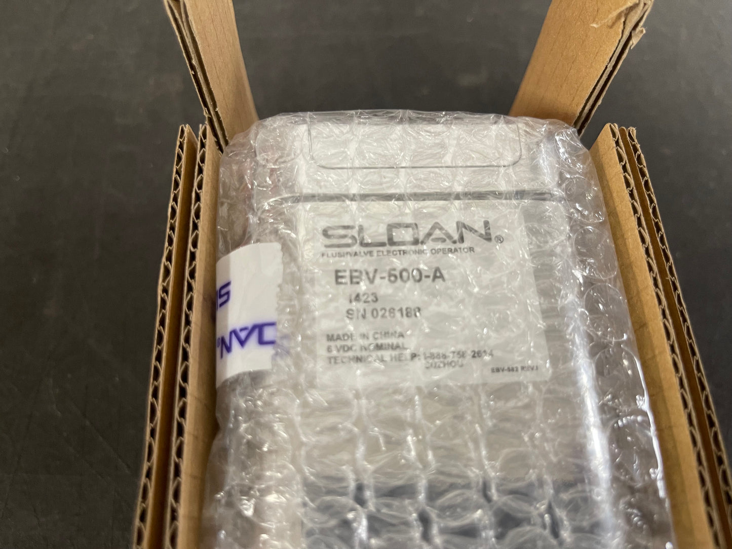 New Sloan EBV-500-A Exposed Side Mount Sensor Urinal Flushometer Valve