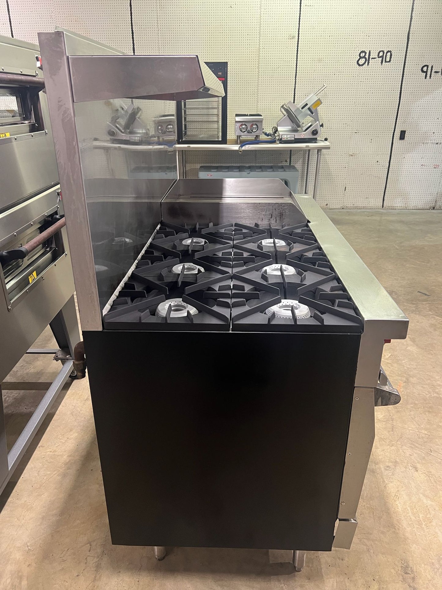Used Vulcan 60FL 6 Burner Gas Range with 2 Standard Ovens and Griddle NG