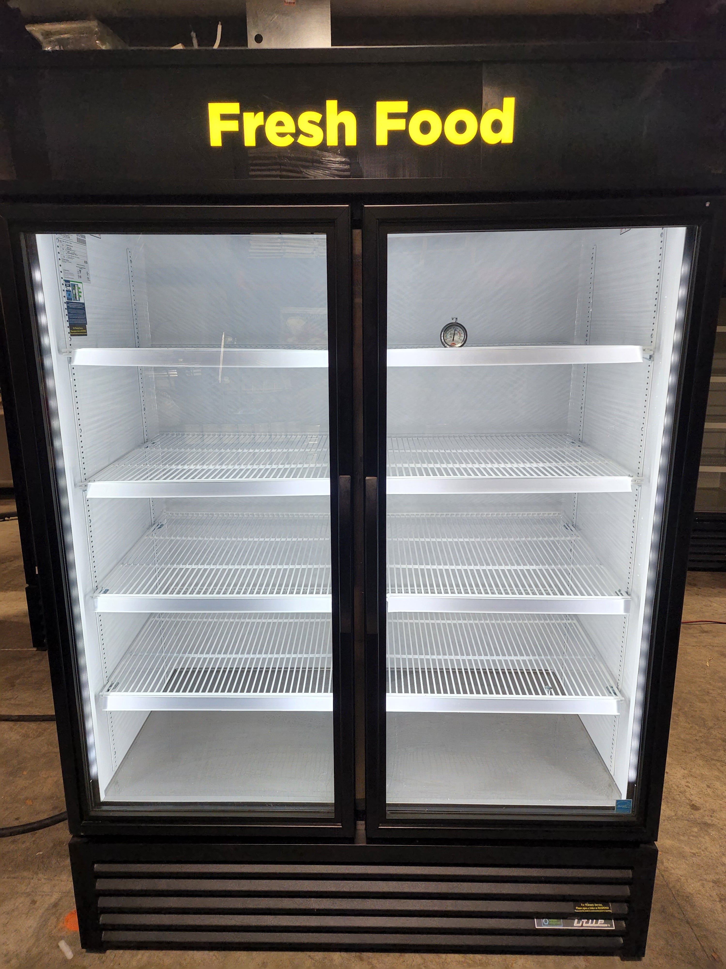 2015 True GDM-49 Glass 2-Door Reach-In Merchandising refrigerator Cooler