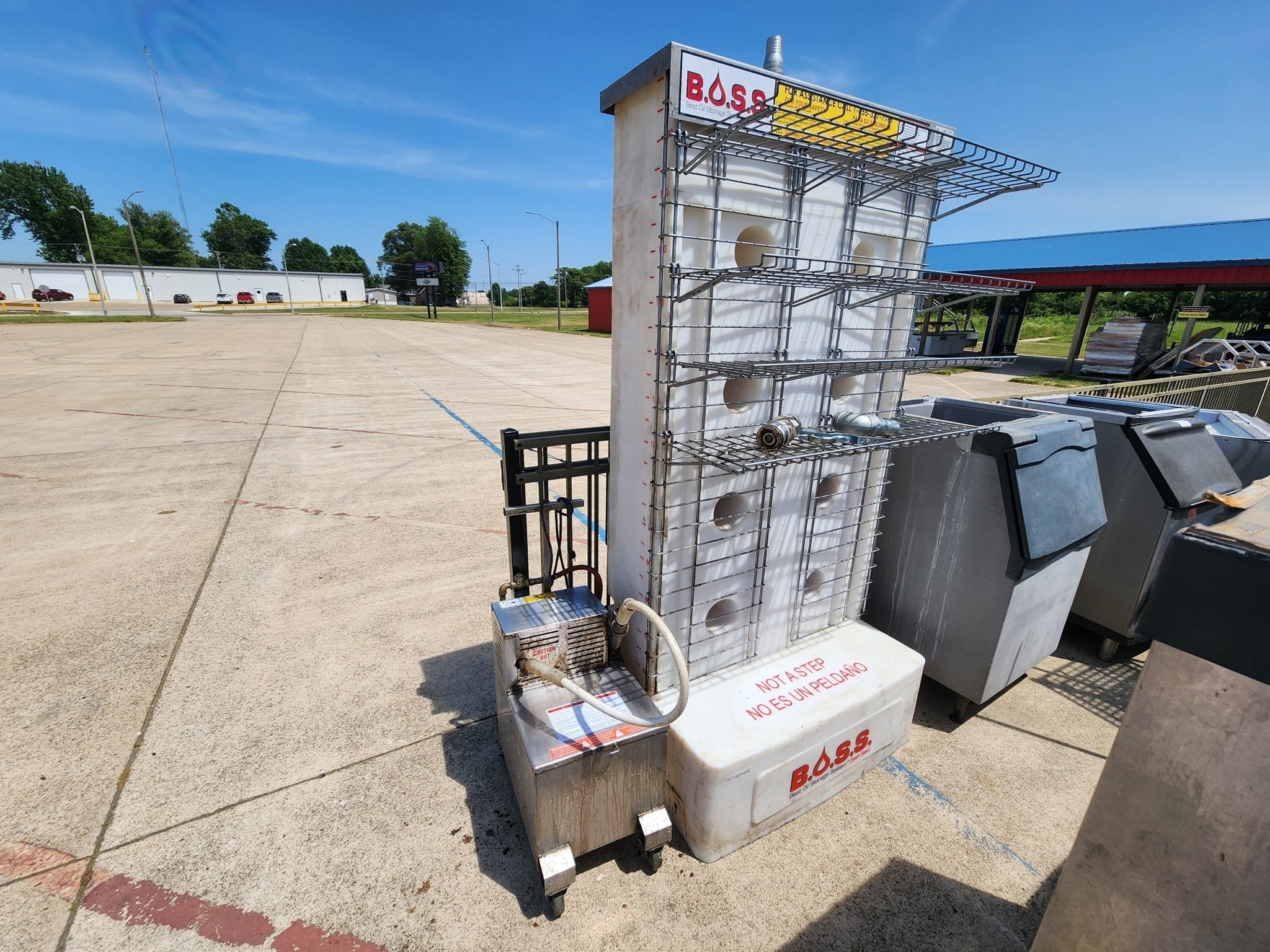 Used B.O.S.S. Space Saver with Portable Filter Machine Fryer Oil Caddy - Falcon Restaurant Supply - 3